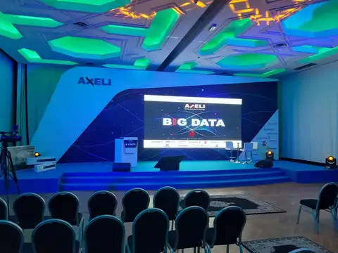 ecran led dans une conference 2